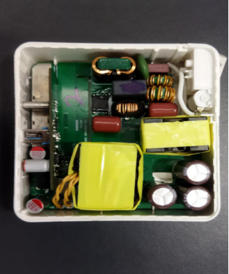 65W三口氮化鎵充電器拆解方案